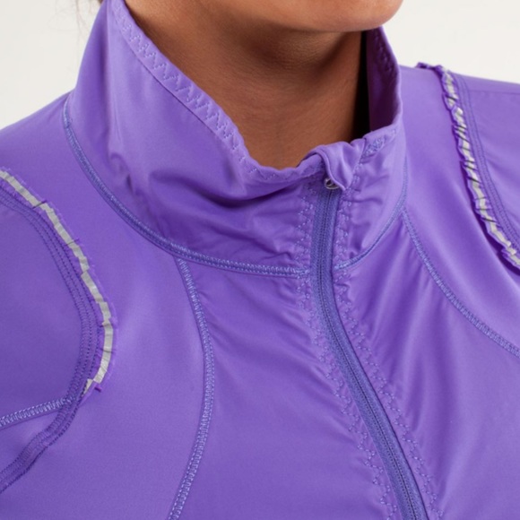 Lululemon nothin’ but run jacket power purple - Picture 8 of 10